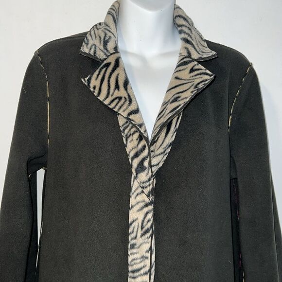 LOGO by Lori Goldstein Reversible Fleece Coat Very Berry-S - Picture 9 of 11